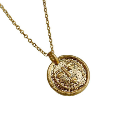 Beautiful Gold Necklace with Unique Style