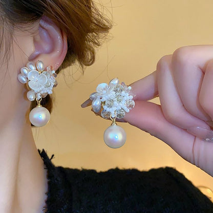 Romantic Pearl Earring for Special Moments