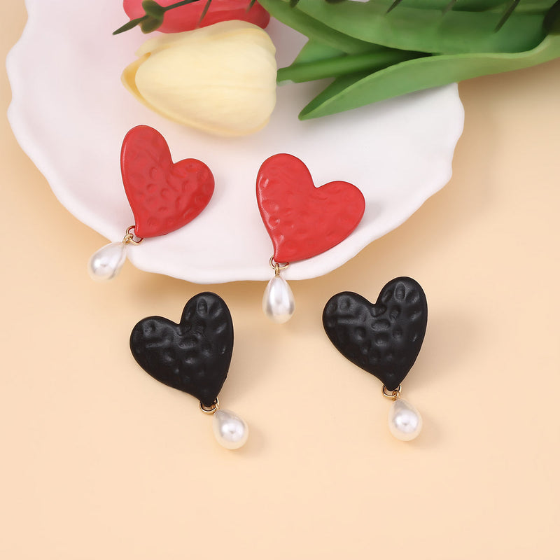 Classic Pearl Earring with Timeless Appeal