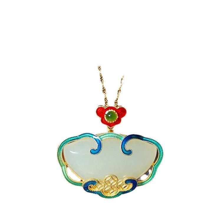 Classic Silver Necklace with Timeless Appeal