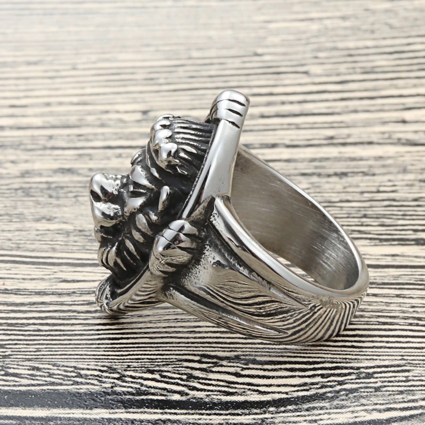 Beautiful Ring with Unique Style
