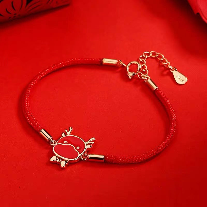 Charming Silver Bracelet for Any Occasion
