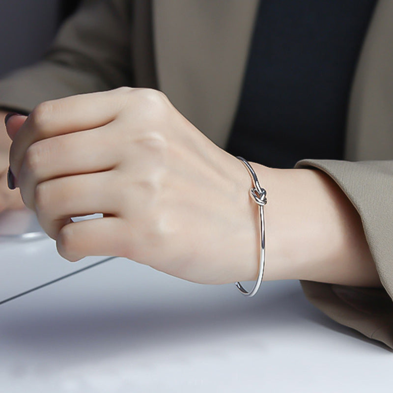 Charming Bracelet for Any Occasion