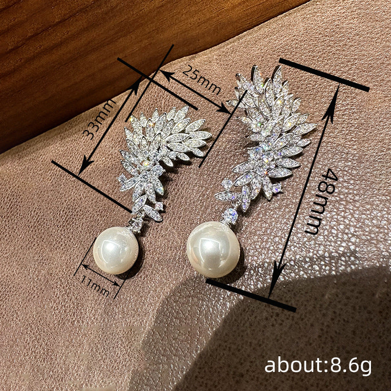 Romantic Pearl Earring for Special Moments