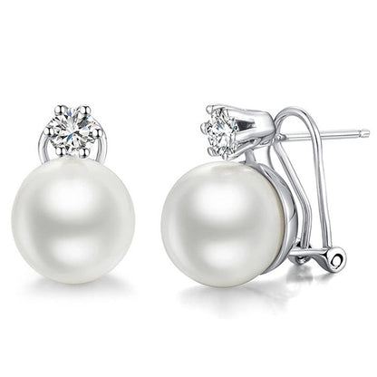 Classic Pearl Earring with Timeless Appeal