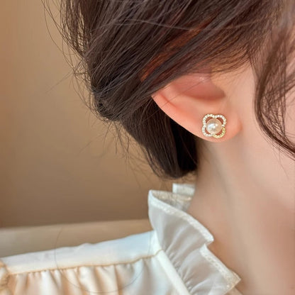 Vintage Handmade Pearl Earring