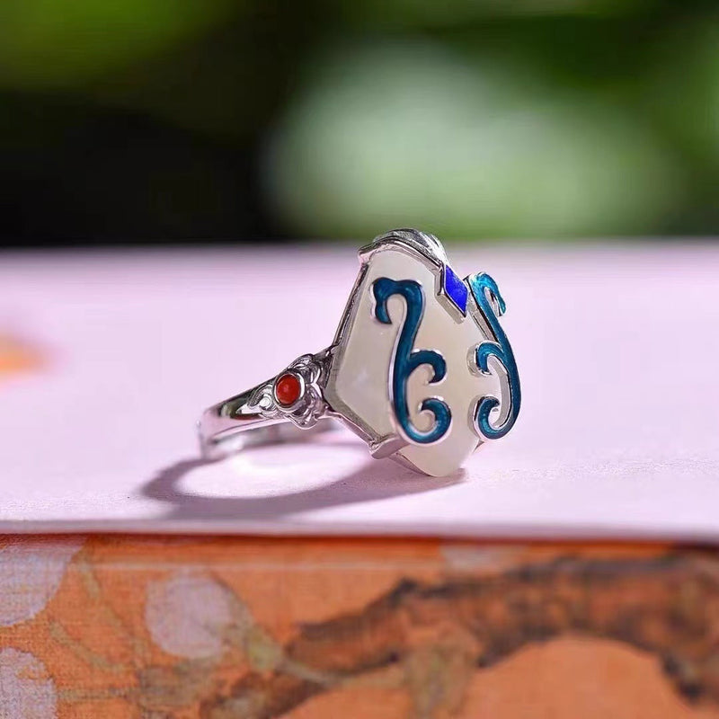 Beautiful Silver Ring with Unique Style