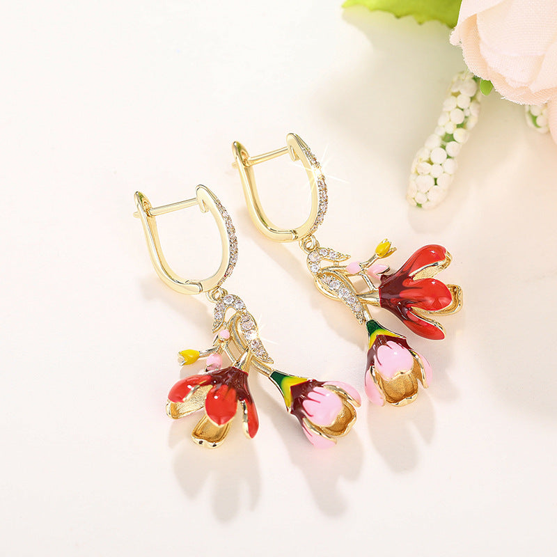 Romantic Gold Earring for Special Moments