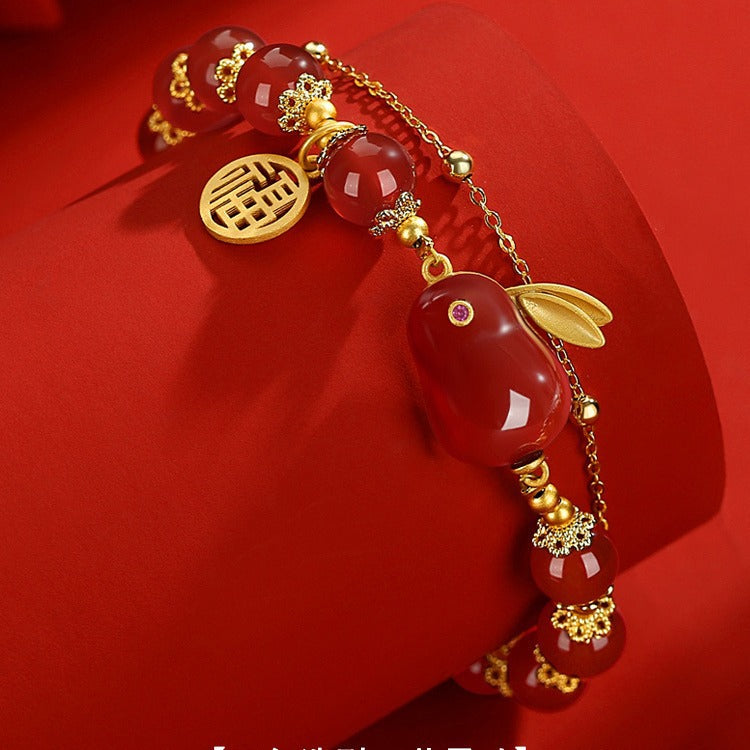 Romantic Gold Bracelet for Special Moments