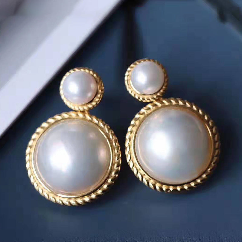 Charming Pearl Earring for Any Occasion
