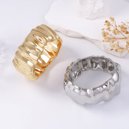 Beautiful Bracelet with Unique Style