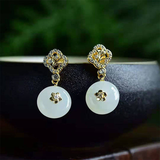 Classic Earring with Timeless Appeal
