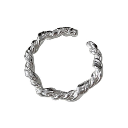 Classic Gold Ring with Timeless Appeal