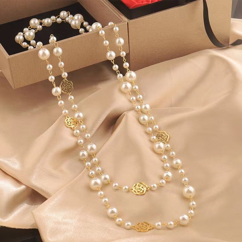 Beautiful Pearl Necklace with Unique Style