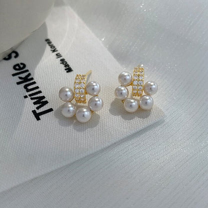 Stunning Pearl Earring for Daily Wear