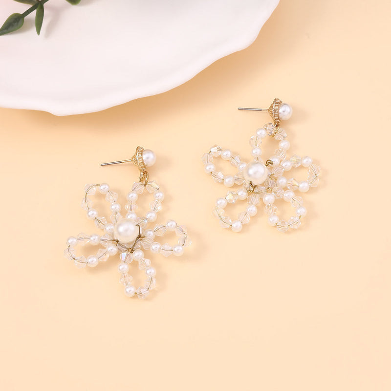 Charming Pearl Earring for Any Occasion