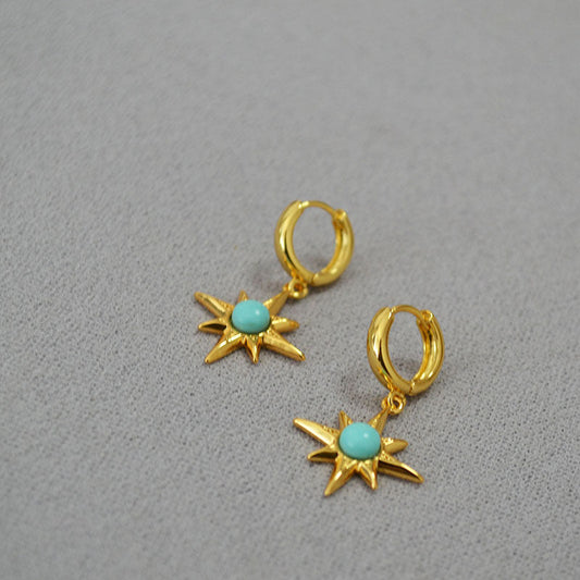 Charming Gold Earring for Any Occasion
