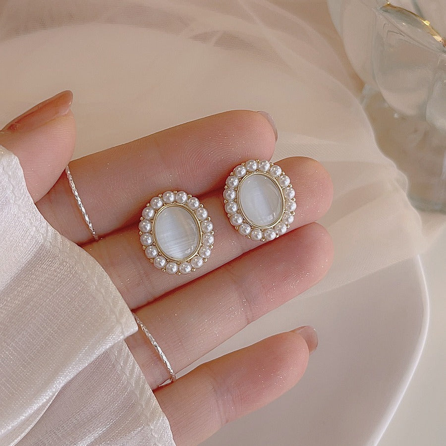 Charming Pearl Earring for Any Occasion