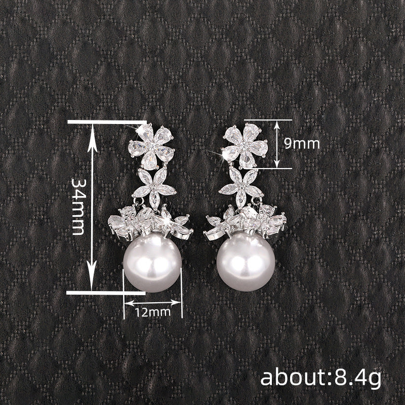Charming Pearl Earring for Any Occasion