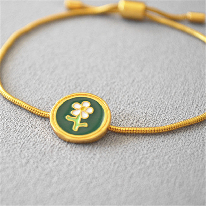 Romantic Gold Bracelet for Special Moments