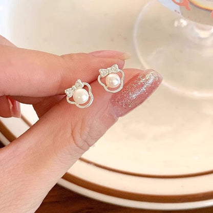 Delicate Artisan Pearl Earring