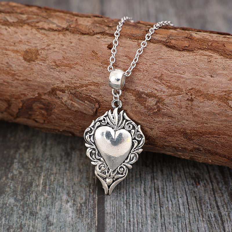 Stunning Necklace for Daily Wear