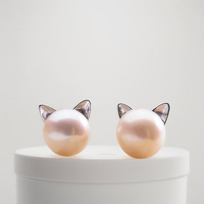 Delicate Artisan Pearl Necklace