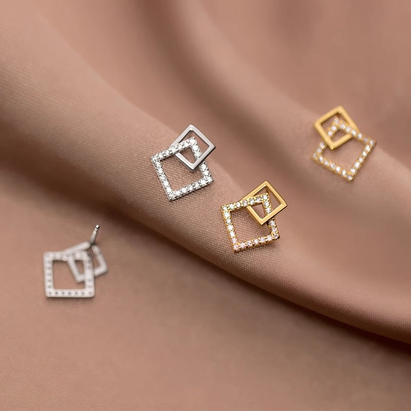 Beautiful Earring with Unique Style