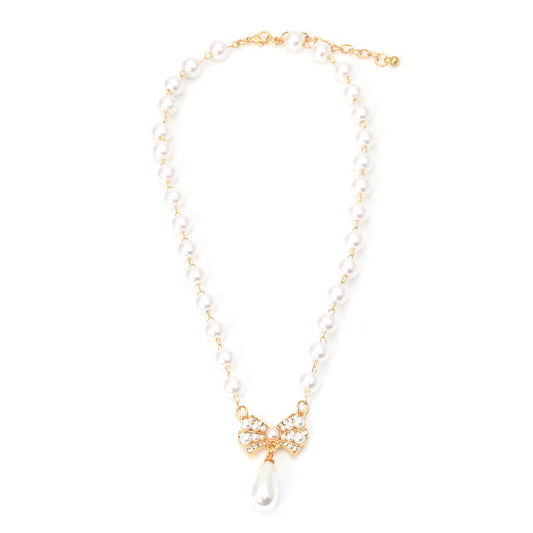 Romantic Pearl Necklace for Special Moments