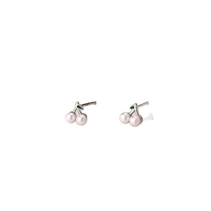 Romantic Pearl Earring for Special Moments