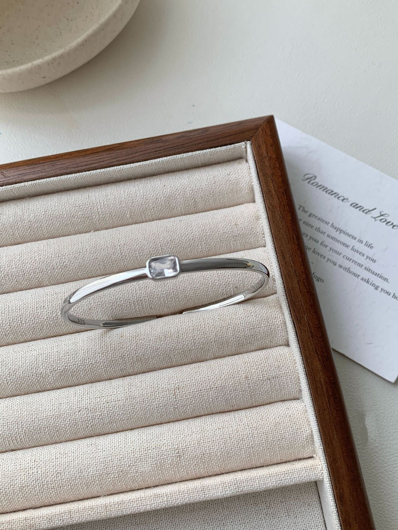 Romantic Bracelet for Special Moments