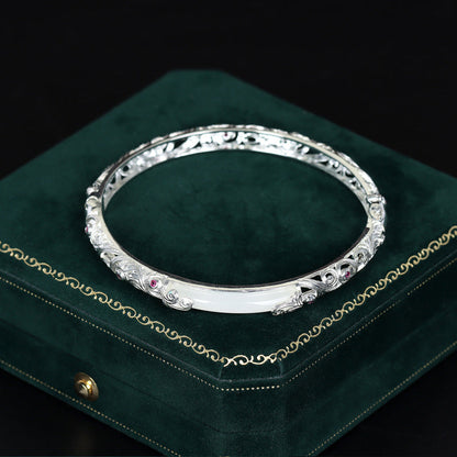 Charming Gold Bracelet for Any Occasion