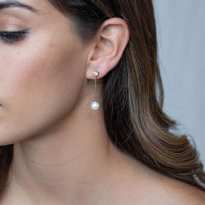 Charming Pearl Earring for Any Occasion