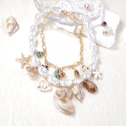 Beautiful Pearl Necklace with Unique Style