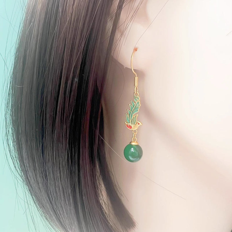 Beautiful Gold Earring with Unique Style