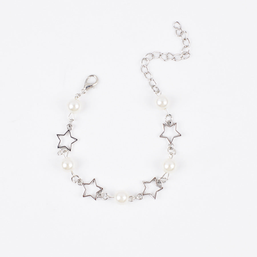 Beautiful Pearl Bracelet with Unique Style
