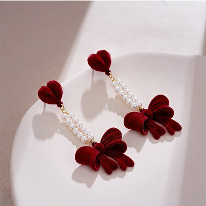 Beautiful Pearl Earring with Unique Style
