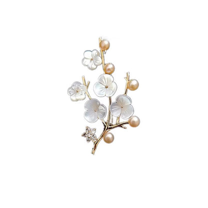Romantic Pearl Piece for Special Moments