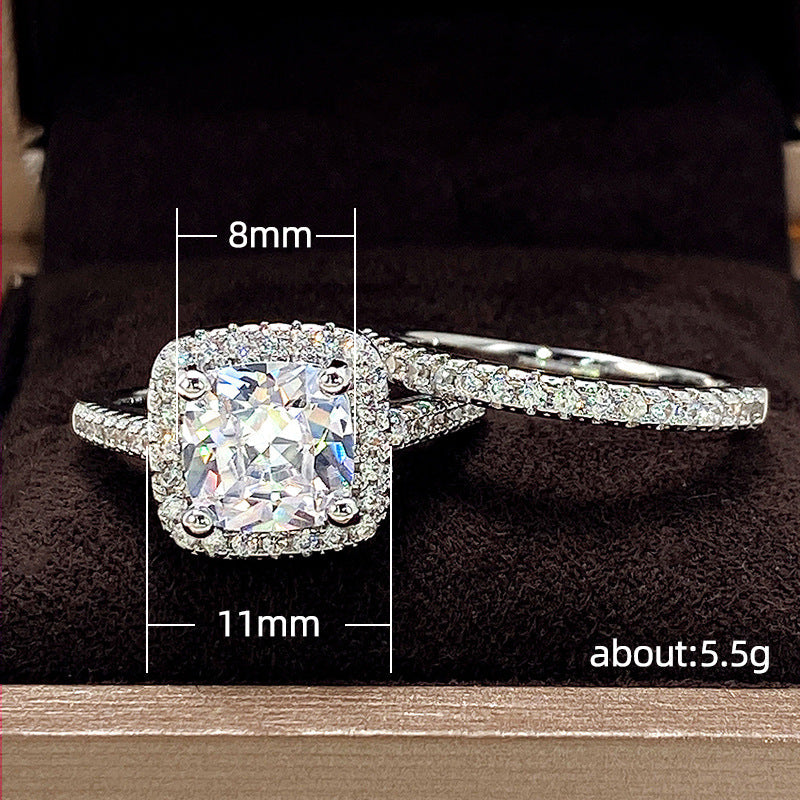 Beautiful Set with Unique Style