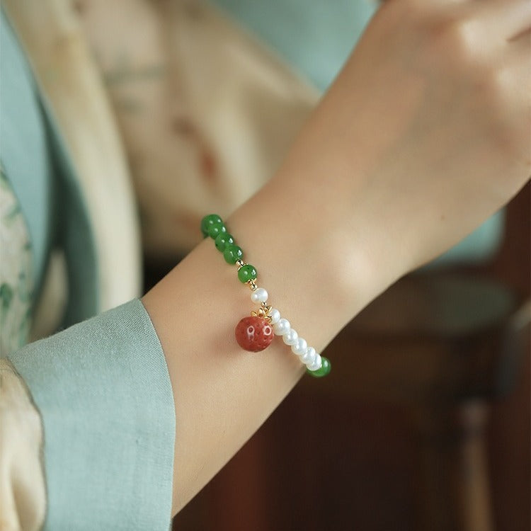 Romantic Pearl Bracelet for Special Moments