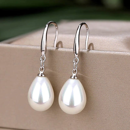 Beautiful Pearl Earring with Unique Style