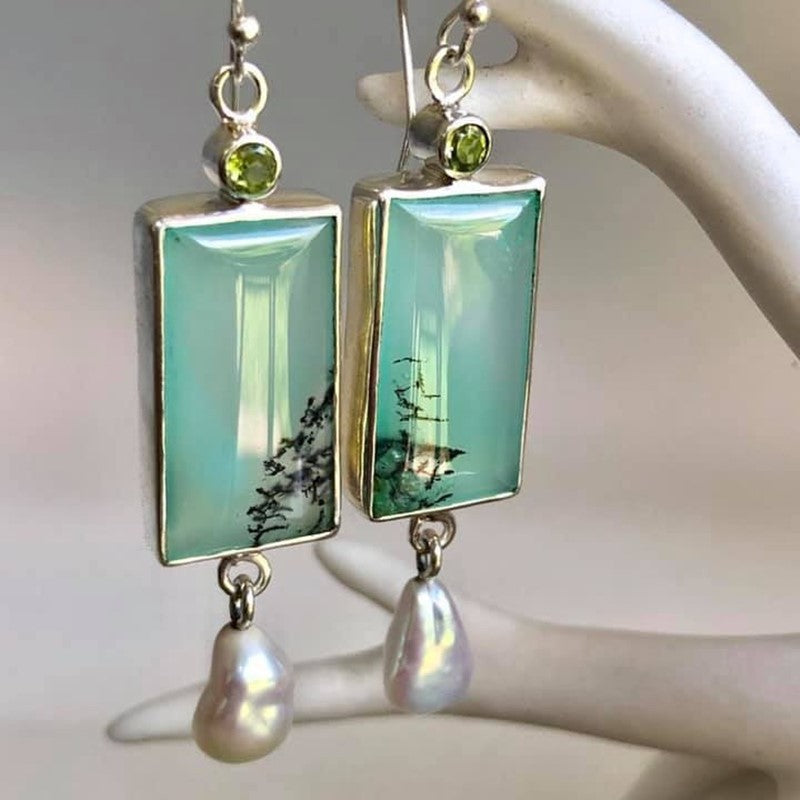 Stunning Pearl Earring for Daily Wear