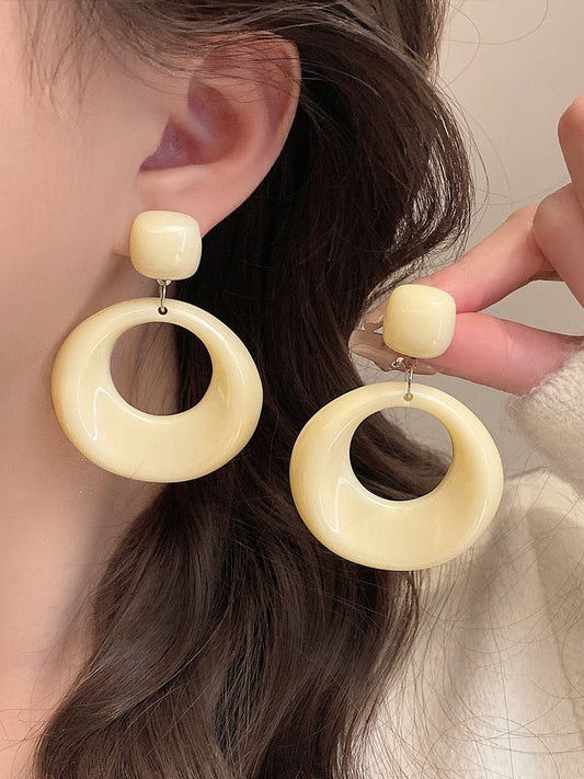Classic Earring with Timeless Appeal