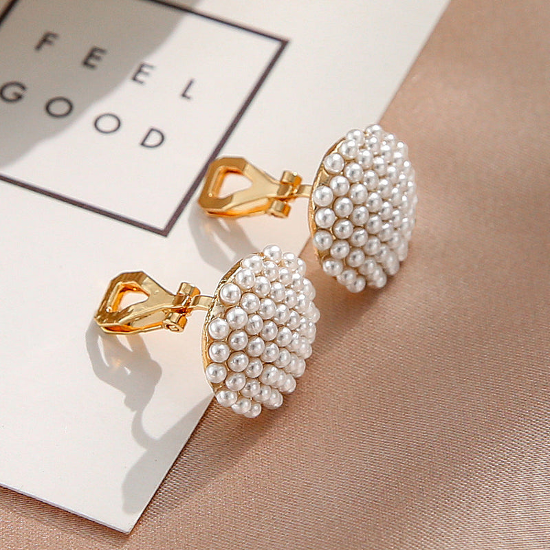 Charming Pearl Piece for Any Occasion