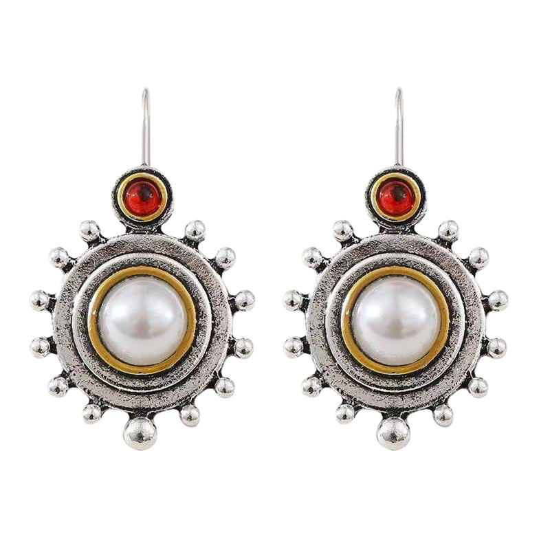 Classic Pearl Earring with Timeless Appeal