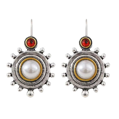 Beautiful Pearl Earring with Unique Style