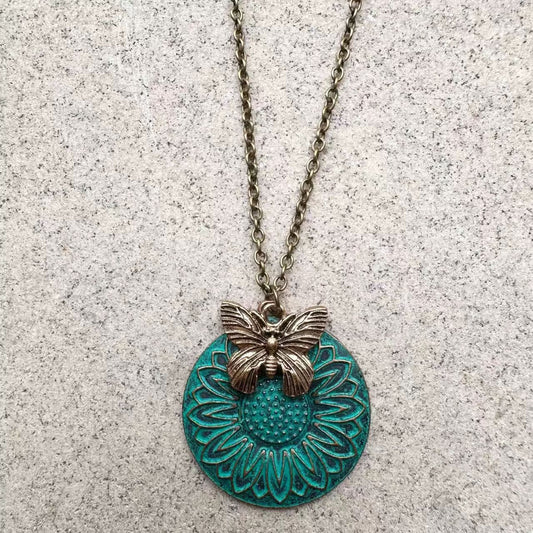 Stunning Necklace for Daily Wear