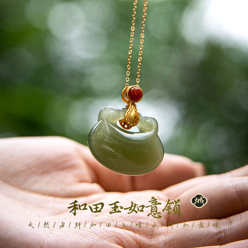 Elegant Gold Necklace for Every Occasion