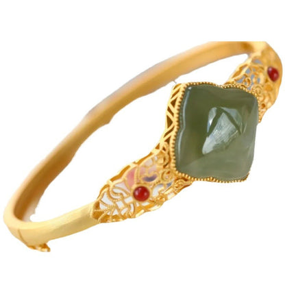 Beautiful Gold Bracelet with Unique Style