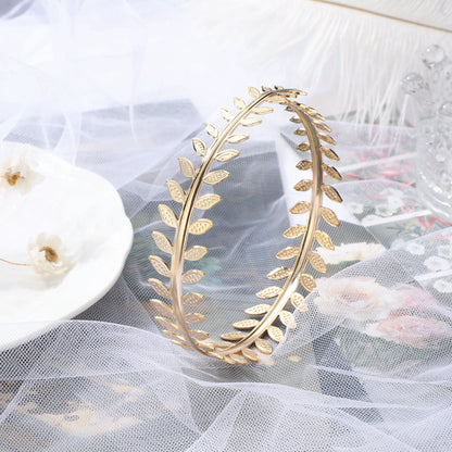 Delicate Artisan Gold Bracelet